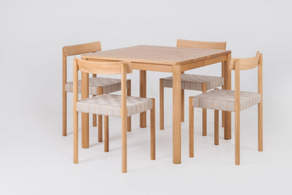 arbor oak dining table & chairs