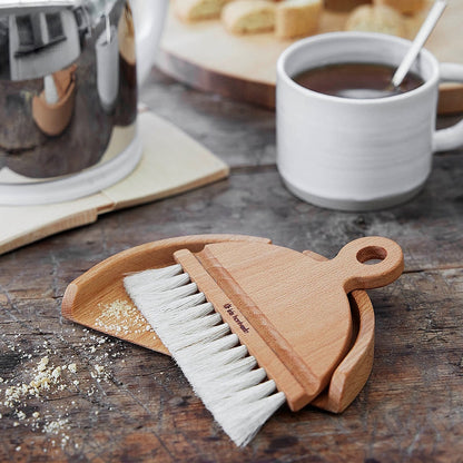 table brush set in oiled beech with horse hair bristles